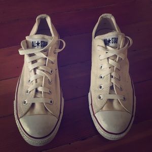 Converse All-Stars in natural white